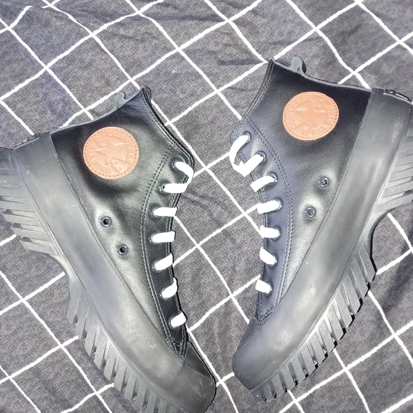 Custom Converse Leather Never Worn - Picture 1 of 4